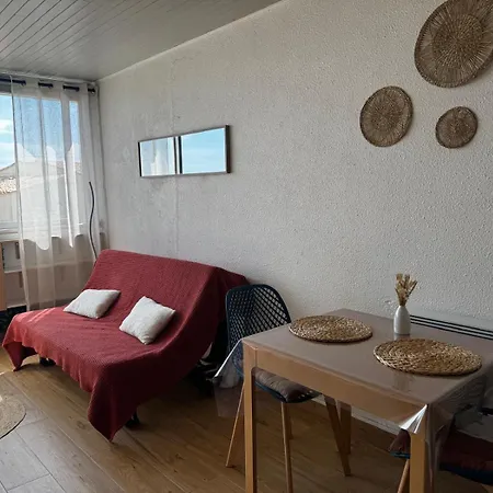 Apartment Coquet Au Centre Port Du Cap D'agde